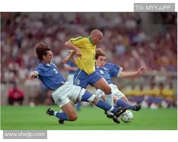 1996年国际足坛风云人物盘点:那些年闪耀的足球巨星们 1996年国际足坛风云人物盘点:那些年闪耀的足球巨星们